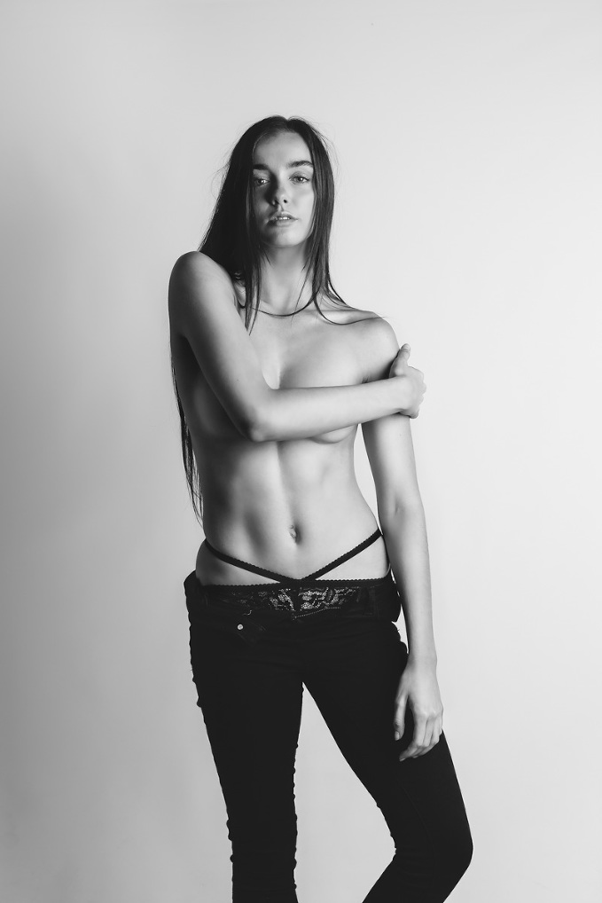 Paul Nguyen photographer, Melbourne portrait photography, fashion photography, fashion photographer, model, portrait photography, nude, girl with leica, girl with camera, canon, leica, photography, Photomonk3y, photomonkey